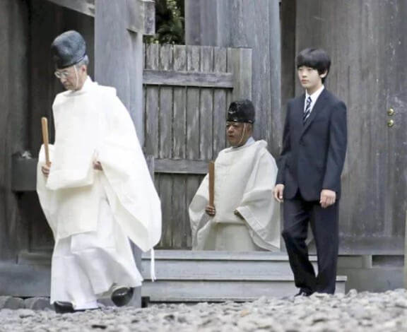 悠仁さま 伊勢神宮 画像