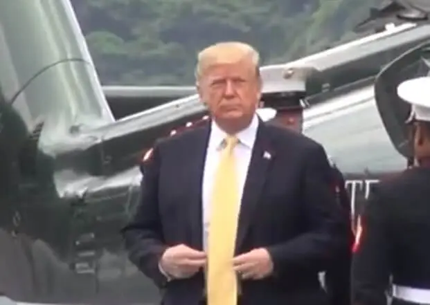トランプ大統領 来日 画像