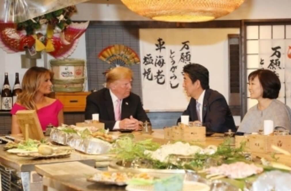 トランプ大統領 安倍首相 夕食会 画像