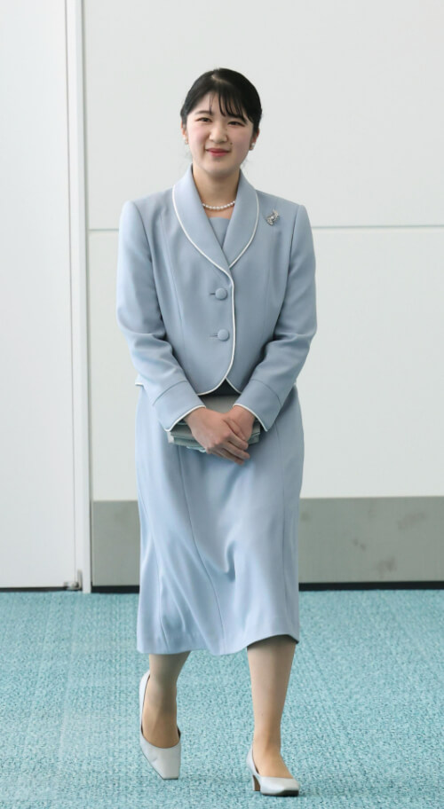 愛子さまと佳子さまの身長比較