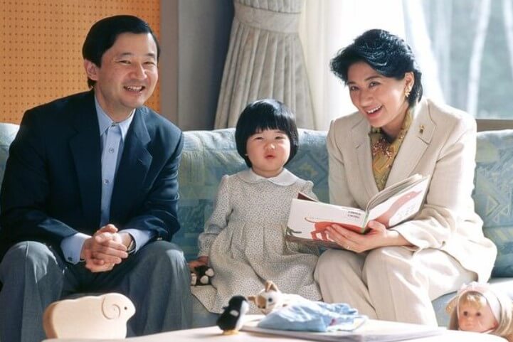 愛子さま　幼少期　画像