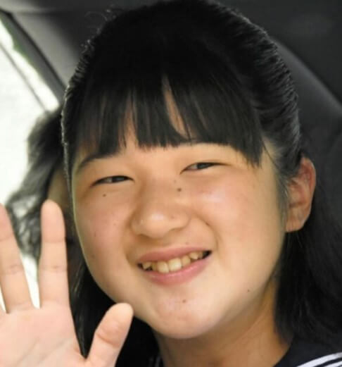 愛子さま　ほくろ　画像