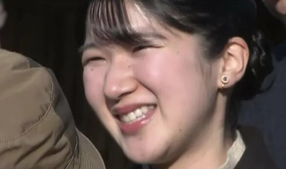 愛子さま　鴨場ファッション　画像