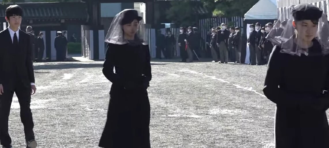 三笠宮百合子さまの斂葬の儀 愛子さま 悠仁さま 並び順 画像