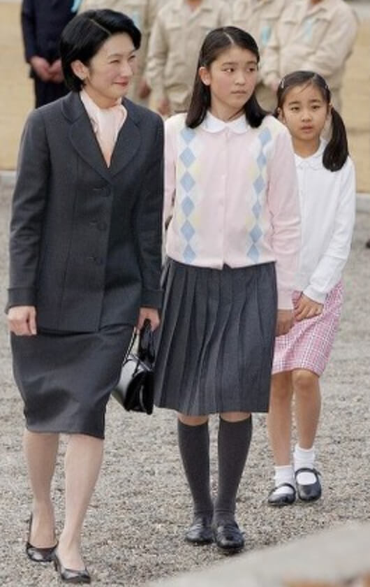 佳子さま　身長　画像