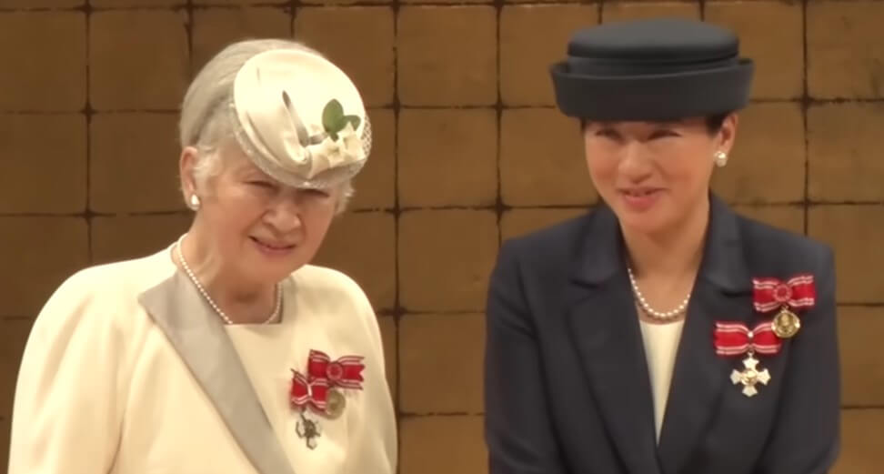 雅子さま　美智子さま　身長　画像比較